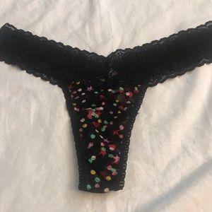 Victoria’s Secret The Lacie thong in black and confetti